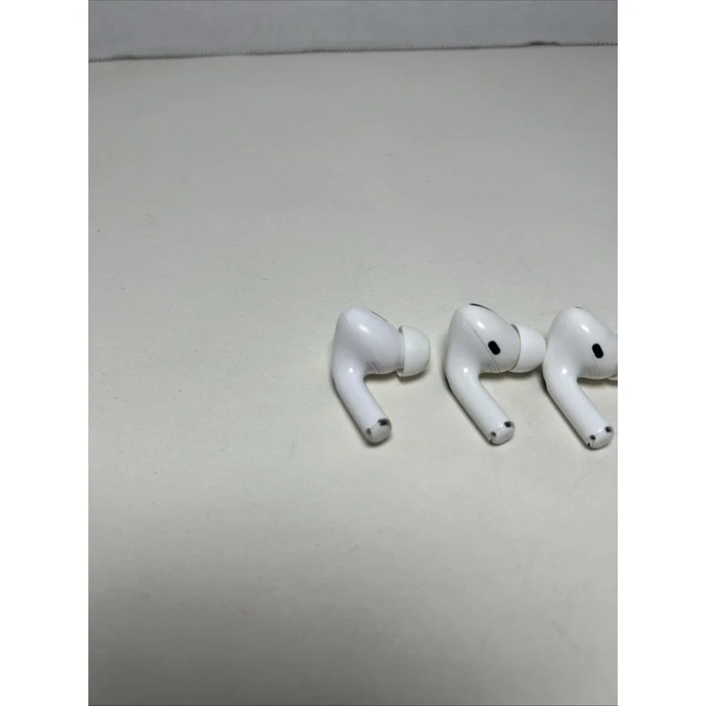 Apple AirPods Lot Of 6 Buds Only Pro/Classic - For Parts